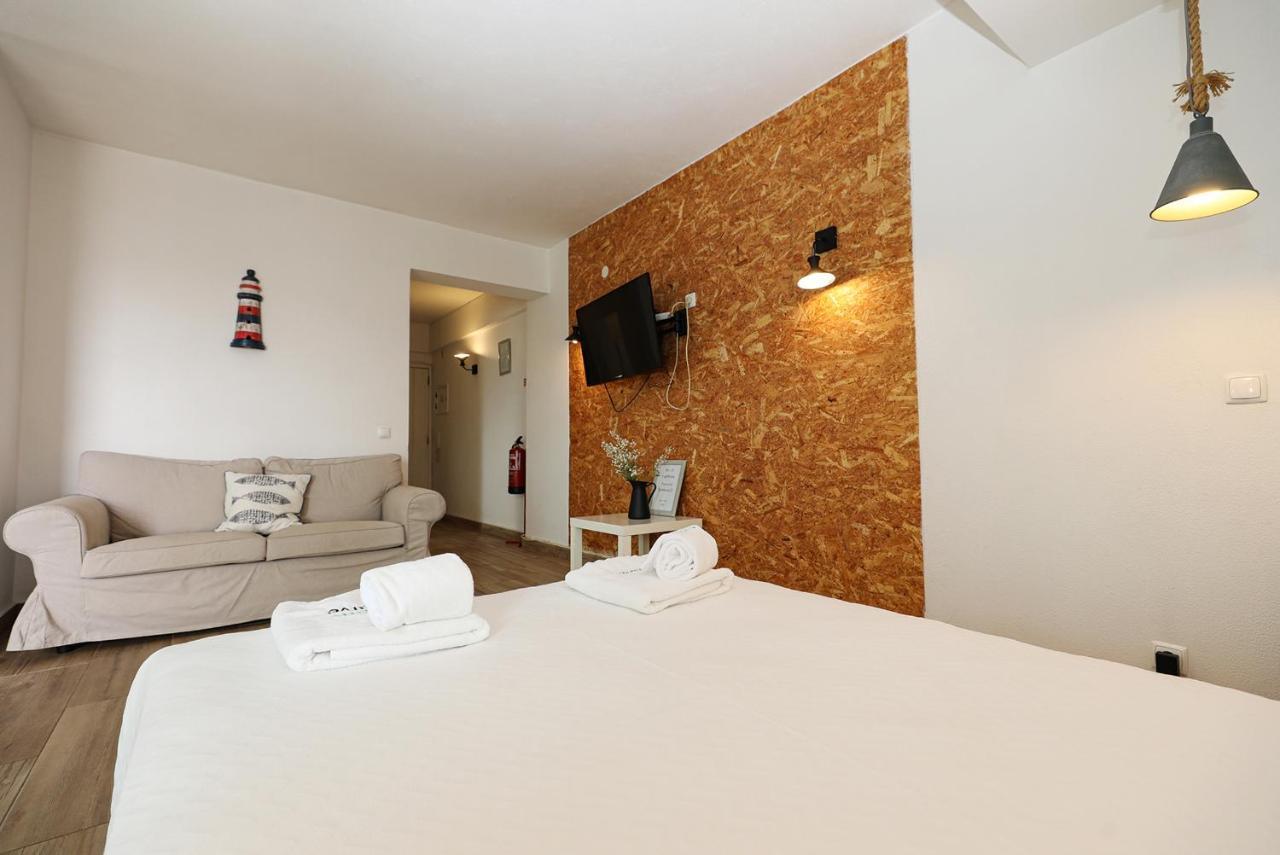 A57 - Lighthouse Apartment In Via Dona Ana Lagos Luaran gambar